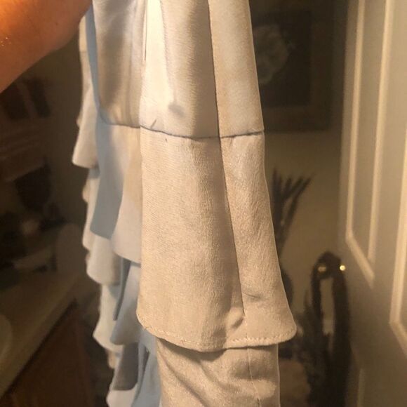 Talbots multi layer fluffy light gray /baby blue ish skirt size 10 medium - Picture 2 of 3